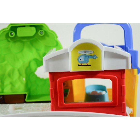 Fisher Price Little People Animal Rescue Adoption Center Playset Toy Incomplete - Picture 5 of 12